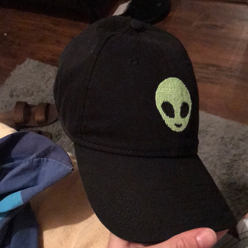 Opening ceremony alien hat